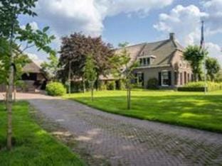 Dwingeloo Farmhouse Retreat Vacation rental in Drenthe (province)