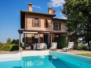 Sunny holiday home with swimming pool Vacation rental in Emilia-Romagna