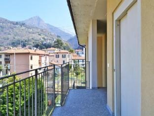 Apartment by Lake Como near Spiaggia di Dervio Apartment in Province of Lecco