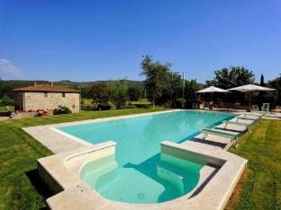 Tuscan Family Villa with Sauna Vacation rental in Tuscany