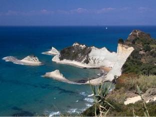 Romantic apartment in Mpenitses with shared pool Apartment in Corfu, Greece