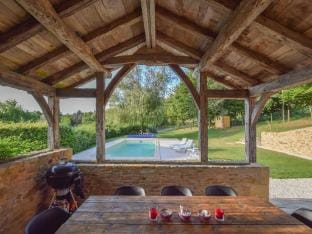 Vineyards and Valleys A French Hide-In Vacation rental in Nouvelle-Aquitaine