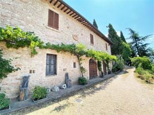 Holiday Home in Assisi with Garden Views Vacation rental in Assisi