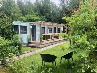 Lovely chalet in De Pol with garden Vacation rental in Overijssel (province)