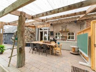 Farmhouse in Elsendorp with Garden Vacation rental in Limburg (province)