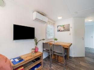 Beautiful Holiday Chalet in Emst with a private garden Vacation rental in Flevoland, Netherlands