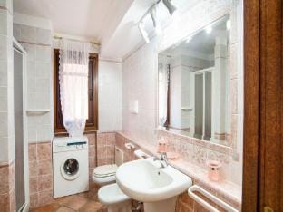 Traditional apartment in Kraljevica with balcony Apartment in Primorje-Gorski Kotar County