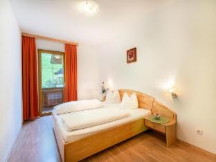 Apartment in Stubaital near Ski Lift Apartment in Neustift im Stubaital