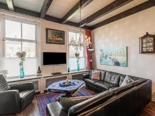 Lovely holiday home from 1761 with contemporary comfort. Vacation rental in Netherlands
