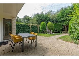 Island Getaway w Spa Bath Vacation rental in De Koog