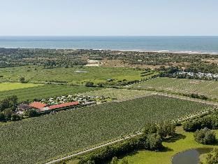 Studio in a mini-campsite near beach Vacation rental in Vrouwenpolder