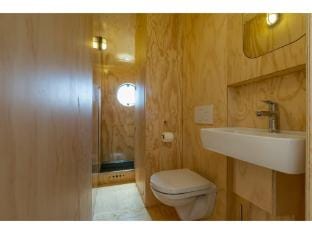 Tiny wrap-around house on the edge of beach Vacation rental in Vrouwenpolder