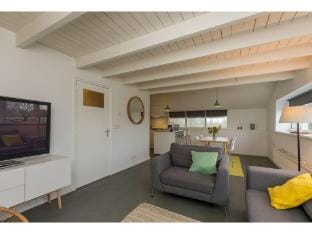 Apartment near the Beach Apartment in Vrouwenpolder
