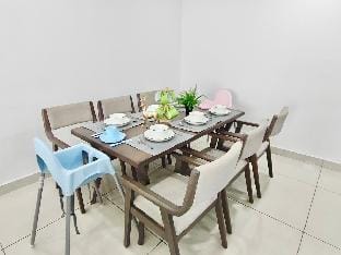 Exquisite 4-BR Level 32 in KSL(Wifi) Vacation rental in Johor Bahru