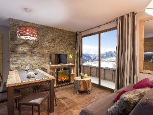 Chalet Apartment with Pool Apartment in Tignes