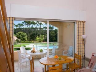 Pet-Friendly Moliets Escape Apartment in Moliets-et-Maa