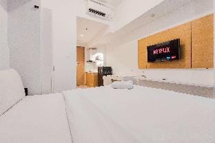 Cozy Studio Tree Park City Cikokol Apt By Travelio Apartment in West Java