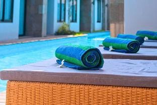 Cozy 1 BR Deluxe Pool View at The Hotel ZN30A Apartment in Pemenang