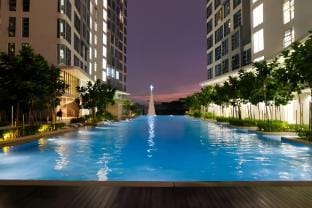 The Robertson 2br 1 king 1 queen pool gym Jacuzzii Apartment in Federal Territory of Kuala Lumpur