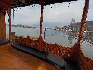 White House Group Of Houseboats Docked boat in India