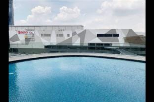 PROMO Luxury Penthouse Wi-Fi Netflix Parking Vacation rental in Selangor, Malaysia