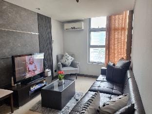 Cozy 2br with bathtub Apartment in Makati