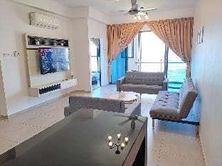 Clean!! Sea view with 3 bedrooms Apartment in Malacca
