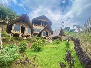 Saung Arjuna Syandana Resort Ciwidey Villa in West Java
