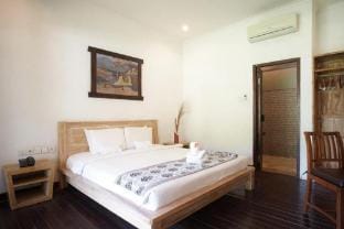 Cozy Cirus 1 BR Deluxe Room  Y010 Apartment in Pemenang