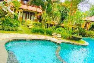 Luxury 5 BR Private Pool By Basma Groups REV35 Villa in Sukawati
