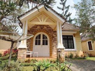 Villa little Indan A11 Puncak Vacation rental in West Java