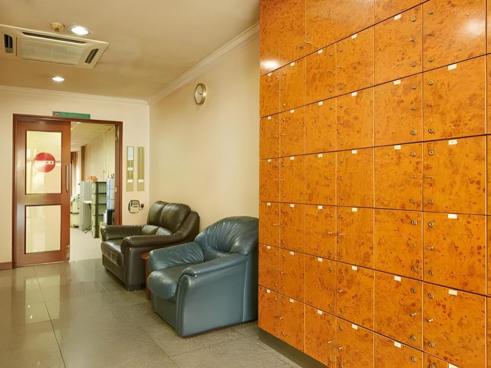 Amrise Hotel(Check in at 10PM, Check out at 9AM) Hotel in Singapore