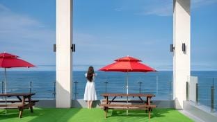 Gangneung Grande Mare Pool Villa Bed and Breakfast in South Korea