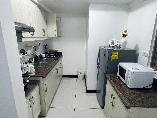 Near NAIA Terminal 3 2Br Condo Apartment in Pasay