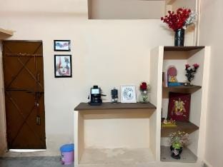 Tribhuvan Homestay [Prerna]: 1RK - 3km Mahakal Lok Vacation rental in India