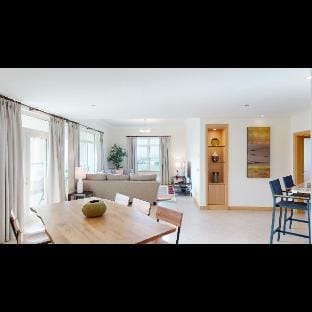 Al Dabas Beach Views  3BD Sleeps 6  Beachfront Beach   Pool Access Apartment in Dubai