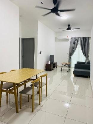 RumaKL @ TR Residence, Kuala Lumpur Vacation rental in Federal Territory of Kuala Lumpur