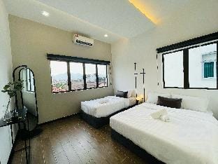 Ipoh 19A Villa 12pax 5mins to Ipoh town with BBQ  Villa in Ipoh