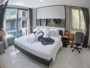 B507-top Floor Pool View 1 Br At Ao Nang Beach Apartment in Krabi Changwat