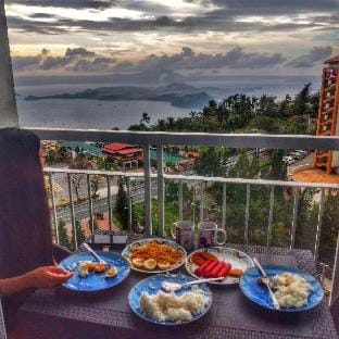 RLs Suite Tagaytay Staycation Apartment in Tagaytay