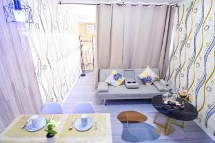 Goldmine Staycation in Urban Deca Homes Manila Apartment in Region of Manila