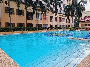 Newport's STAR Apartment in Pasay