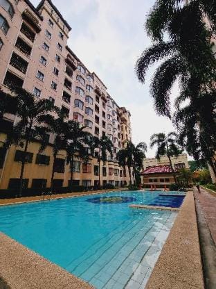 Newport's STAR Apartment in Pasay