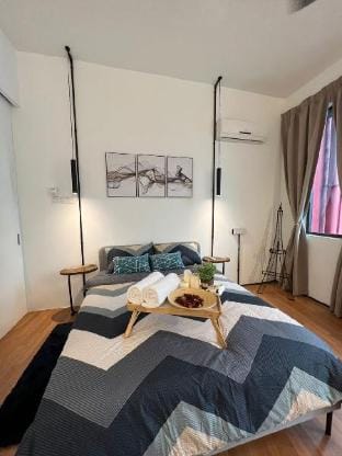 City Escape Cinema Movie Empire Damansara  Apartment in Petaling Jaya