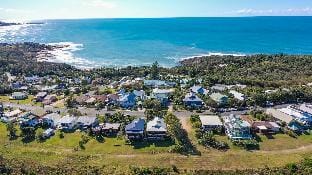 Baan Sabai - Oceanstays Apartment in Angourie