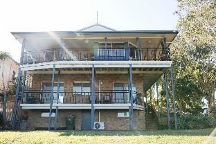Baan Sabai - Oceanstays Apartment in Angourie