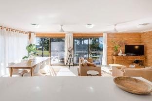 Burleigh Yamba - Oceanstays Apartment in Yamba