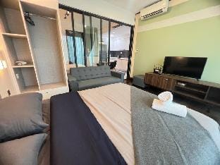 Almas Suites Puteri Harbour 20@Legoland @ JB Apartment in Johor