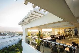 Anuva Suite Free Access Pool Apartment in Muntinlupa