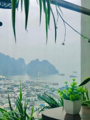 Mon Sapphire Homestay * View Sea and Poem Mountain Apartment in Laos